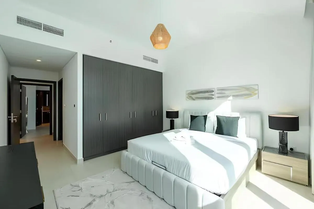 Burj View - 2 Bedroom Apartment Connected To Dubal Mall Dubai 0*,  United Arab Emirates
